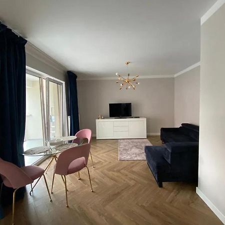 Klimatyczne Mieszkanie Na Wynajem Krotkoterminowy Elk Bagian luar foto