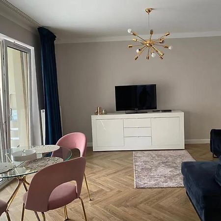 Klimatyczne Mieszkanie Na Wynajem Krotkoterminowy Elk Bagian luar foto
